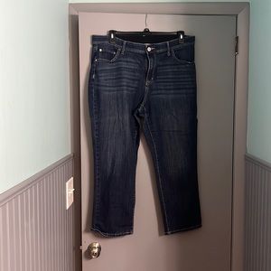 Size 18W Evri capri jeans.